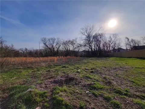 Briscoe Lane, Bella Vista, AR 72715
