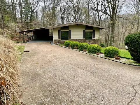 11 Bishampton Ln, Bella Vista, AR 72714