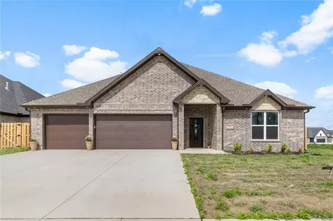 Exterior - 1900 Peacock Rd, Centerton, AR 72719 photo 1 of 7