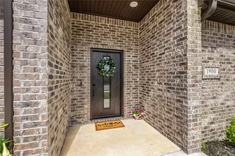 Entry Way - 1900 Peacock Rd, Centerton, AR 72719 photo 1 of 1