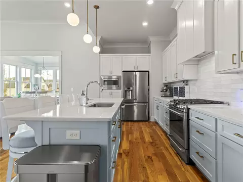 Kitchen - 5433 Hackett St, Springdale, AR 72762 photo 2 of 3