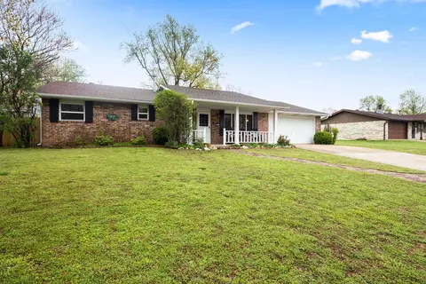 3207 Martin Dr, Springdale, AR 72762
