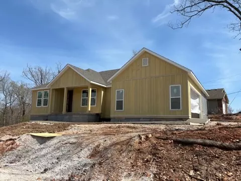 2 Netley Ln, Bella Vista, AR 72714
