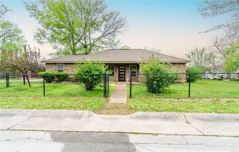 220 N Maxwell St, Siloam Springs, AR 72761
