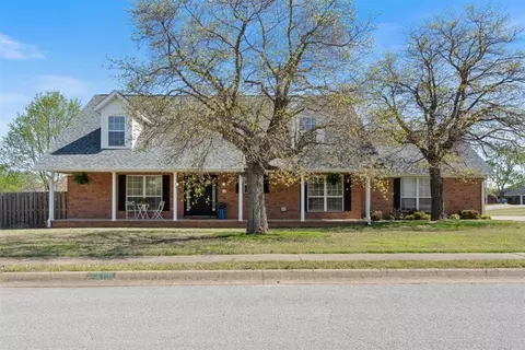 2506 Oak View Dr, Springdale, AR 72762
