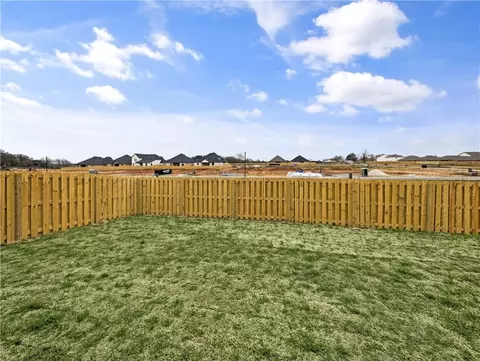 Exterior - 1901 Bluestem Dr, Centerton, AR 72719 photo 3 of 3