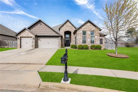 5400 S 63rd St, Rogers, AR 72758
