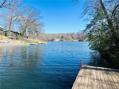 21 Tamworth Cir, Bella Vista, AR 72715