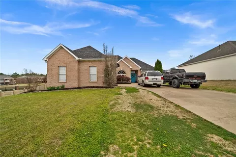 Exterior - 2025 Cobblestone St, Springdale, AR 72762 photo 3 of 11