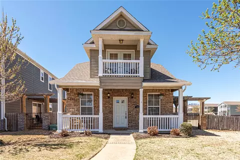 4205 W Bradstreet Ln, Fayetteville, AR 72704