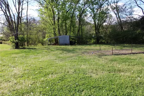 Exterior - 3850 Denton Ferry Rd, Cotter, AR 72626 photo 3 of 9