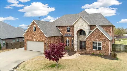 6114 Noble St, Rogers, AR 72758