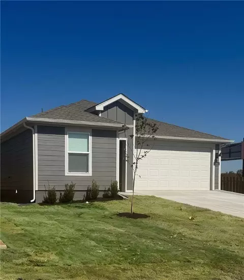 1300 NW 5th Ave, Highfill, AR 72734