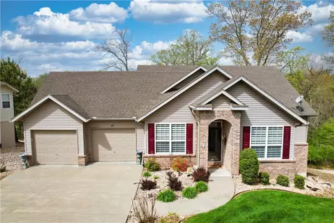 25 Glenbrook Ln, Bella Vista, AR 72715