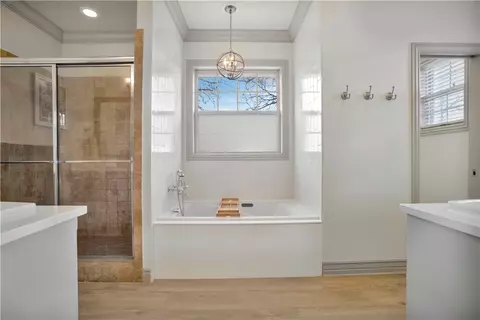 Bath - 3985 Pasofino Loop, Springdale, AR 72762 photo 1 of 5