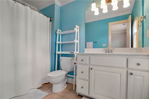 Bath - 3985 Pasofino Loop, Springdale, AR 72762 photo 4 of 5