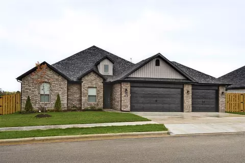 1360 Sessile Oak Way, Bentonville, AR 72713