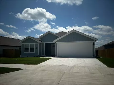 4379 W Glacier St, Fayetteville, AR 72704