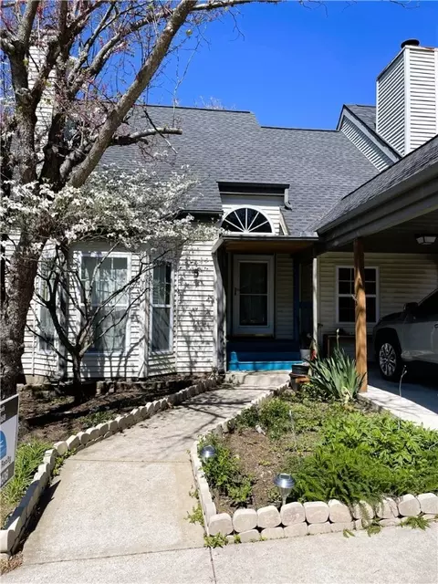 5 Blue Water Cir, Holiday Island, AR 72631
