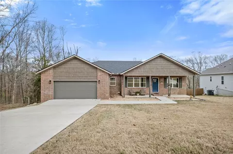 44 Tummell Dr, Bella Vista, AR 72715