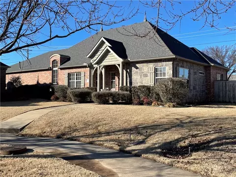 7173 Hazel Ct, Springdale, AR 72762