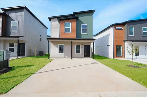 860 Massachusetts Ave, Bentonville, AR 72713