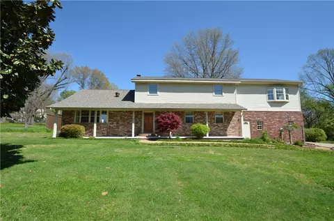 2380 W Forest View Wc 2103 Rd, Fayetteville, AR 72704