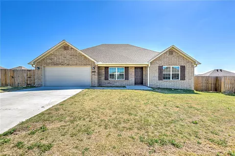 2012 Morgan Cir, Gentry, AR 72734