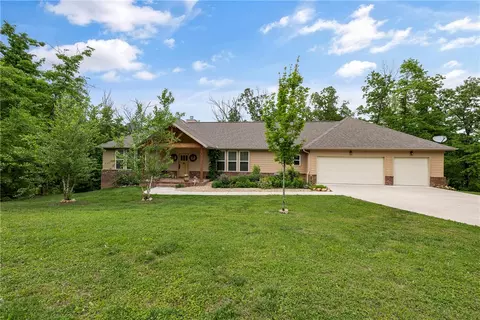 2 Linton Ln, Bella Vista, AR 72714