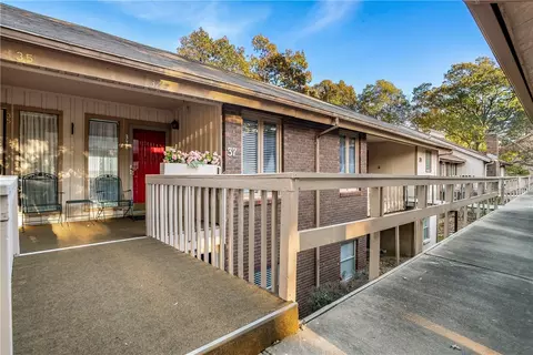 37 Britten Cir, Bella Vista, AR 72715