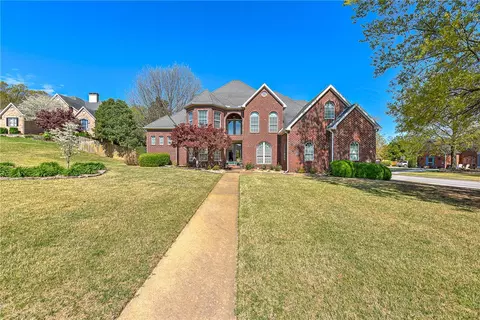 4900 44th St, Rogers, AR 72758