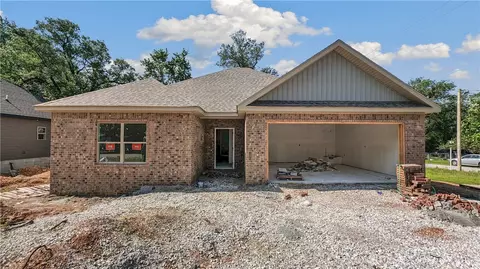 403 Detroit St, Gravette, AR 72736