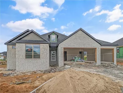 1920 Finnegan St, Bentonville, AR 72713