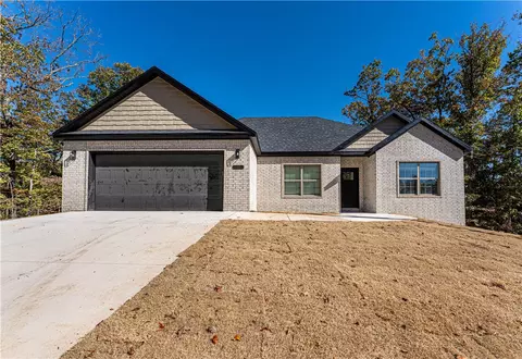 35 Dewsbury Dr, Bella Vista, AR 72714