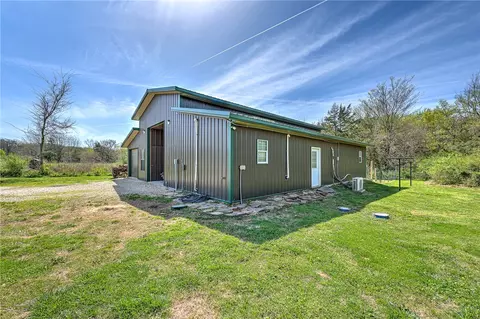 11099 S Old Cincinnati Rd, Lincoln, AR 72744