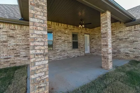 Exterior - 1030 Trestle Ln, Centerton, AR 72719 photo 3 of 5