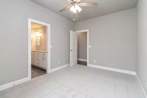 Bedroom - 1030 Trestle Ln, Centerton, AR 72719 photo 3 of 4