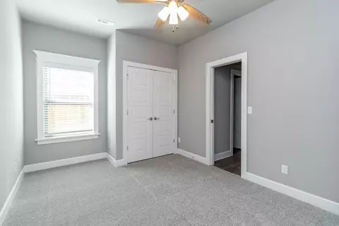 Bedroom - 1030 Trestle Ln, Centerton, AR 72719 photo 2 of 4