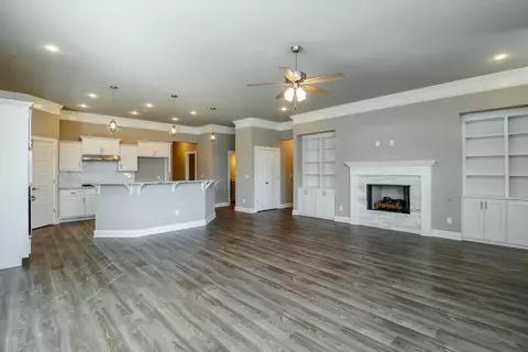 Living - 1030 Trestle Ln, Centerton, AR 72719 photo 2 of 2