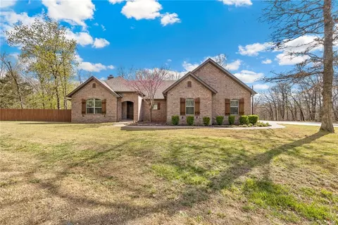 1 Bexhill Cir, Bella Vista, AR 72714