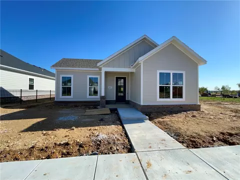 6897 Autumn Ave, Springdale, AR 72762