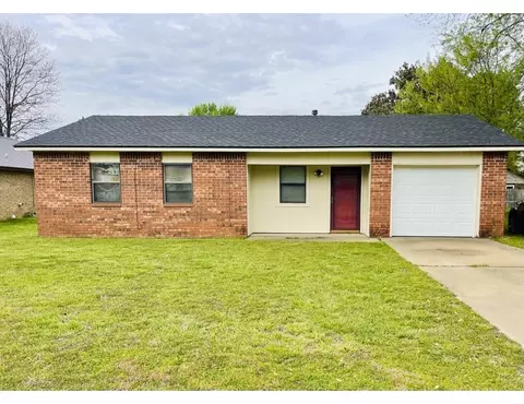 2600 Purdue Cir, Bentonville, AR 72712