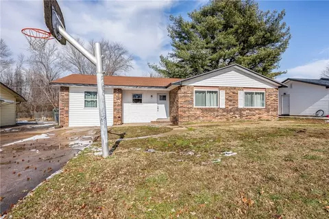 1407 W Bishop Dr, Rogers, AR 72756