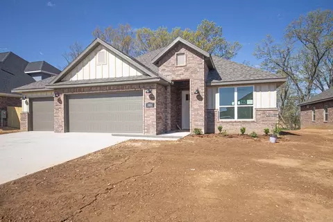 3806 SW Pinecrest Dr, Bentonville, AR 72713
