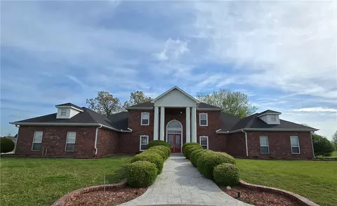 862 Via Firenze Ave, Springdale, AR 72762