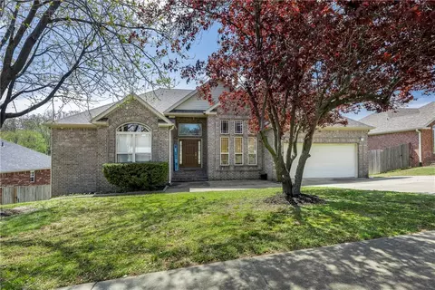 3515 Amberwood St, Springdale, AR 72762