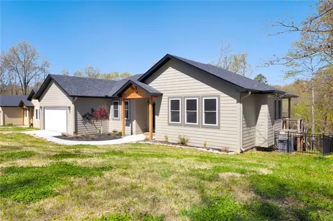 28 Bolton Ln, Bella Vista, AR 72715