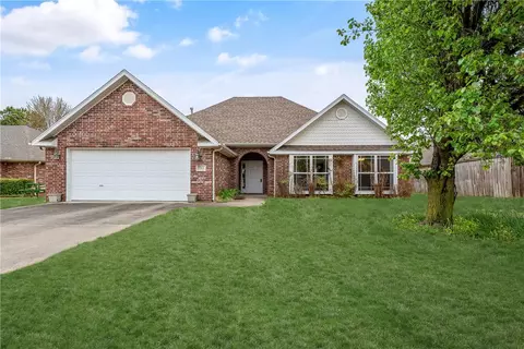 1503 S Breckenridge Loop, Rogers, AR 72756