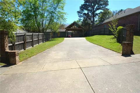 819 Birwin St, Fayetteville, AR 72703