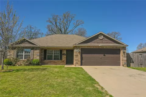 1380 Sango St, Springdale, AR 72764